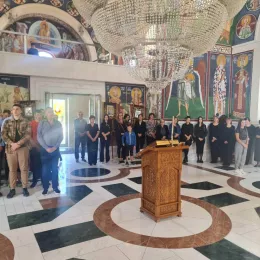 Епископ Методије служио заупокојену Литургију у манастиру Светог Саве у Голији поводом упокојења Ксеније Давидовић 