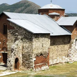 Хитно саопштење Епархије рашко-призренске поводом оружаног сукоба поред манастира Бањске