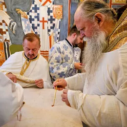 Митрополити Јоаникије и Методије освештали храм Светих Сергија и Вакха у Ђулићима код Андријевице