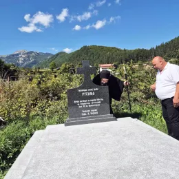 Света Архијерејска Литургија у Гусињу