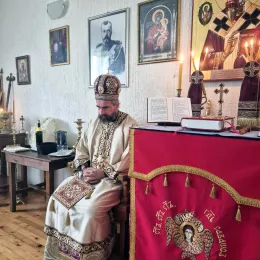 Митрополит Методије служио Литургију у манастиру Подврх