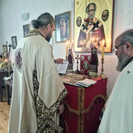 Митрополит Методије служио Литургију у манастиру Подврх