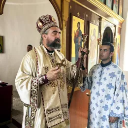 Света Архијерејска Литургија у селу Кесратц у Голији