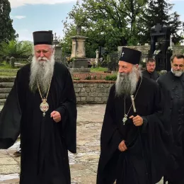 Патријарх Порфирије посетио манастир Савину