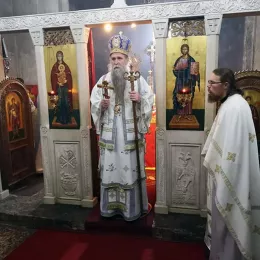 Света Архијерејска Литургија у Ђурђевим Ступовима