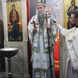 Света Архијерејска Литургија у Ђурђевим Ступовима