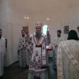 Литургијско сабрање у храму Светог Саве у Дапсићима