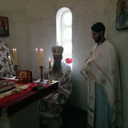 Литургијско сабрање у храму Светог Саве у Дапсићима