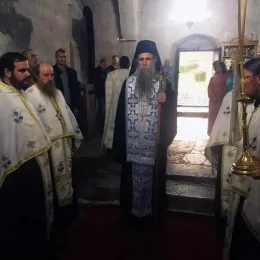 Свечани дочек иконе Богородице Брзопомоћнице у Ђурђевим Ступовима