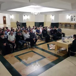 Књига „Ухваћени у вршењу својих права“ промовисана у Бару