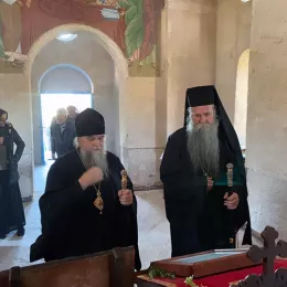 Епископ рибински Г. Венијамин служио у манастиру Косијерево