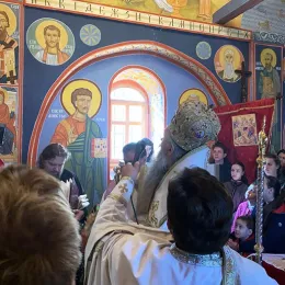 Освећење живописа у храму Благовијести у мојковачким Пољима