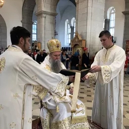 Владика Јоаникије богослужио у Саборној цркви у Никшићу