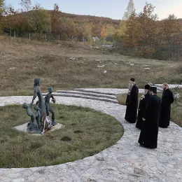 Преосвећени Епископ рибински Г. Венијамин посјетио светиње Епархије будимљанско-никшићке