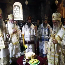 Пећка Патријаршија - Завршно литургијско славље поводом 8 векова Аутокефалије СПЦ у древном седишту српских архиепископа и патријараха
