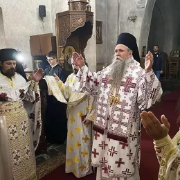 Света Архијерејска Литургија у манастиру Ђурђеви Ступови