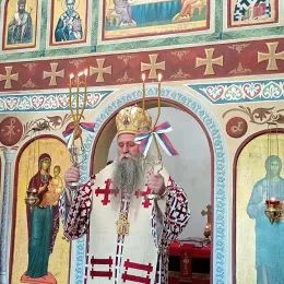 Прослављена годишњица освећења спомен храма на Вучјем долу