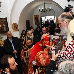 Заупокојена архијерејска литургија у Цетињском манастиру поводом упокојења Митрополита Амфилохија