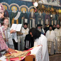Литургија и монашење у Заграђу: Да имамо жртвену љубав према Богу и према ближњему својем 