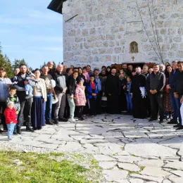 Преосвећени Епископ Методије служио у Жабљаку