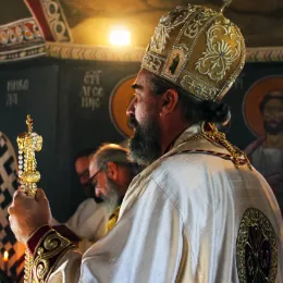 Епископ Методије служио Литургију и помен у манастиру Косијерево