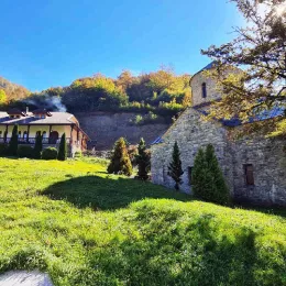 Епископ Методије богослужио у манастиру Мајсторовина