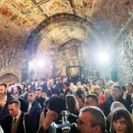 Патријарх српски г. Порфирије устоличен у Пећкој Патријаршији