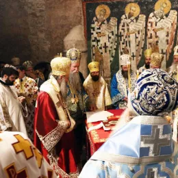 Патријарх српски г. Порфирије устоличен у Пећкој Патријаршији