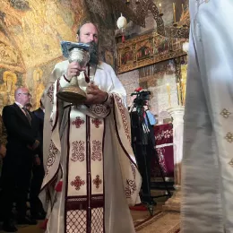 Патријарх српски г. Порфирије устоличен у Пећкој Патријаршији