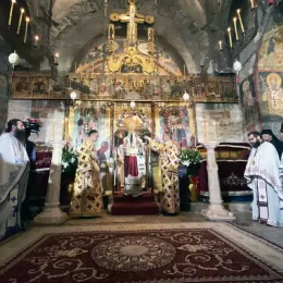 Патријарх српски г. Порфирије устоличен у Пећкој Патријаршији