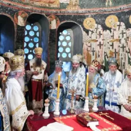 Патријарх српски г. Порфирије устоличен у Пећкој Патријаршији