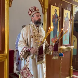 Епископ Методије служио Литургију на Крсцу у Голији