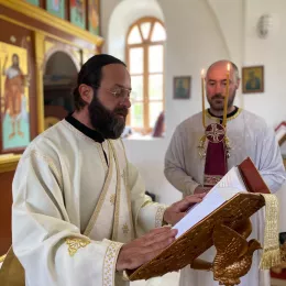 Епископ Методије служио Литургију на Крсцу у Голији