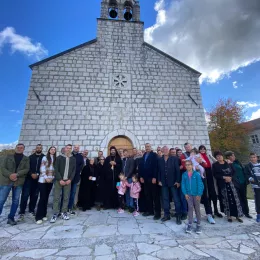 Епископ Методије служио Литургију на Крсцу у Голији