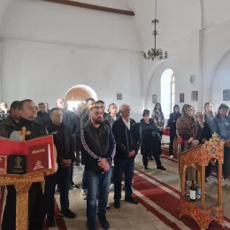 Епископ Методије служио Литургију на Крсцу у Голији
