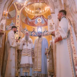 Света Архијерејска Литургија и петогодишњи помен блаженопочившем Митрополиту  Амфилохију