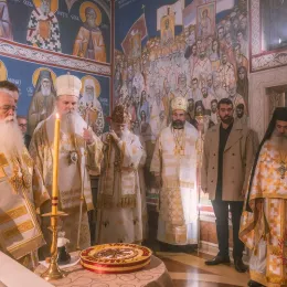 Света Архијерејска Литургија и петогодишњи помен блаженопочившем Митрополиту  Амфилохију