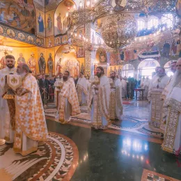 Света Архијерејска Литургија и петогодишњи помен блаженопочившем Митрополиту  Амфилохију