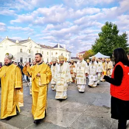 Митрополит Јоаникије на прослави празника Свете Параскеве у Јашију