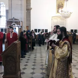 На Аранђеловдан служена Литургија у никшићкој Саборној цркви