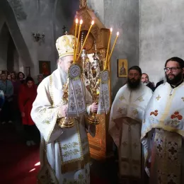 Литургија у манастиру Ђурђеви Ступови