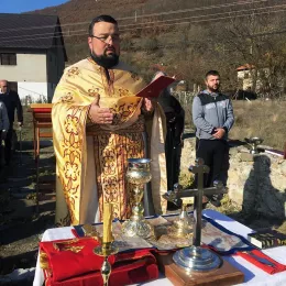 Митровдан молитвено прослављен у Мартиновићима код Гусиња