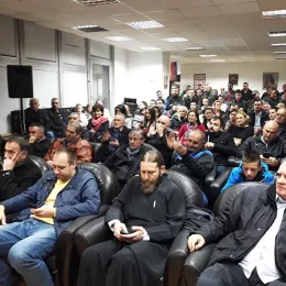 Хуманитарно вече за помоћ дјеци Ораховца