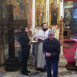 Литургијско сабрање у Високим Дечанима