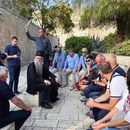 Епископ Јоаникије на пријему код јерусалимског Патријарха