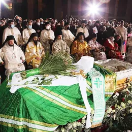 Молитвени испраћај патријарха и оца нашег Иринеја