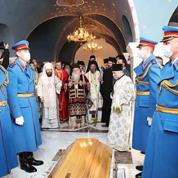 Молитвени испраћај патријарха и оца нашег Иринеја