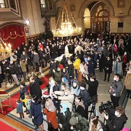 Света Заупокојена Литургија у Београду