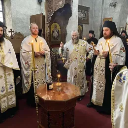 Помен новопрестављеном Патријарху Иринеју у Ђурђевим Ступовима 