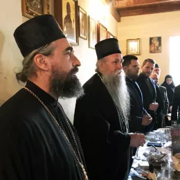 Литургија и рукоположење у манастиру Косијерево